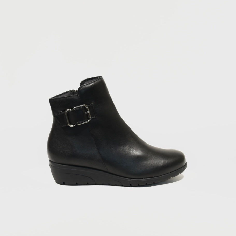 Pitillos 100% Genuine Leather Spanish Boots in Black for women