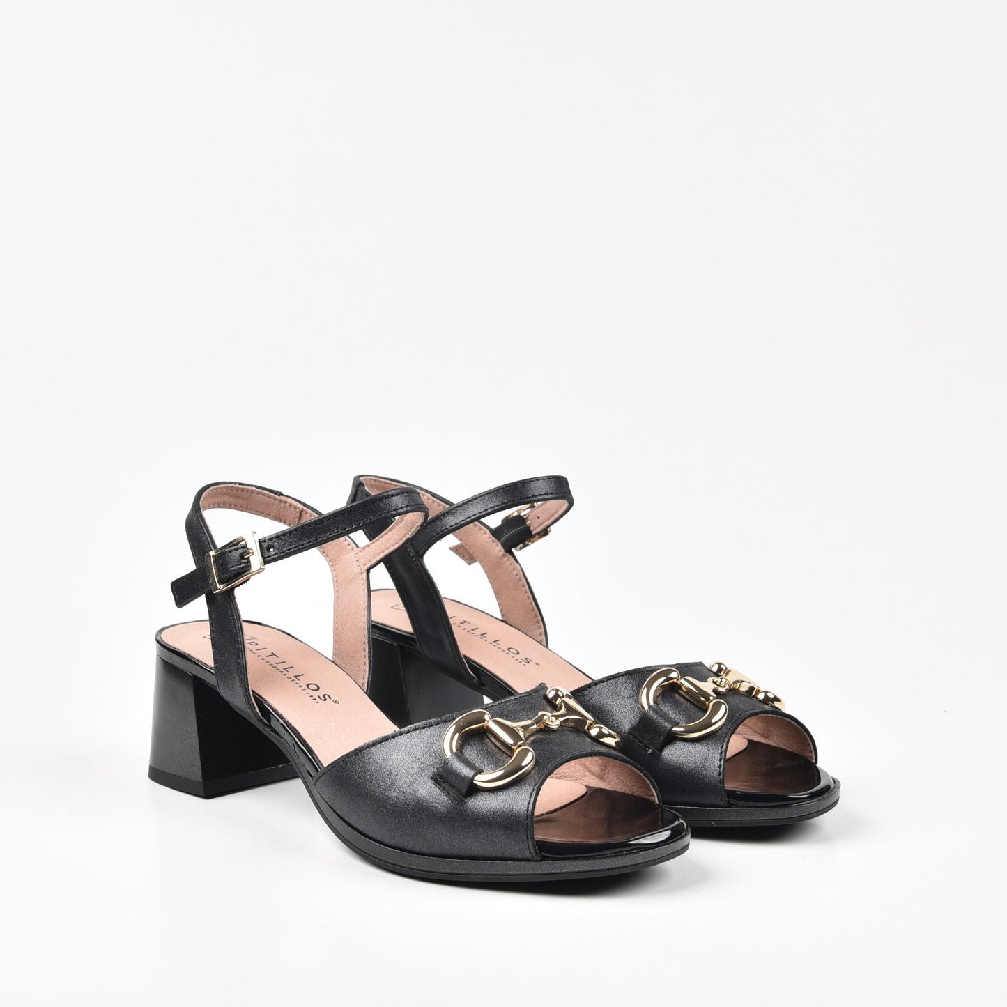 Pitillos Spanish Classic Low Heel Sandals for Women in Black.