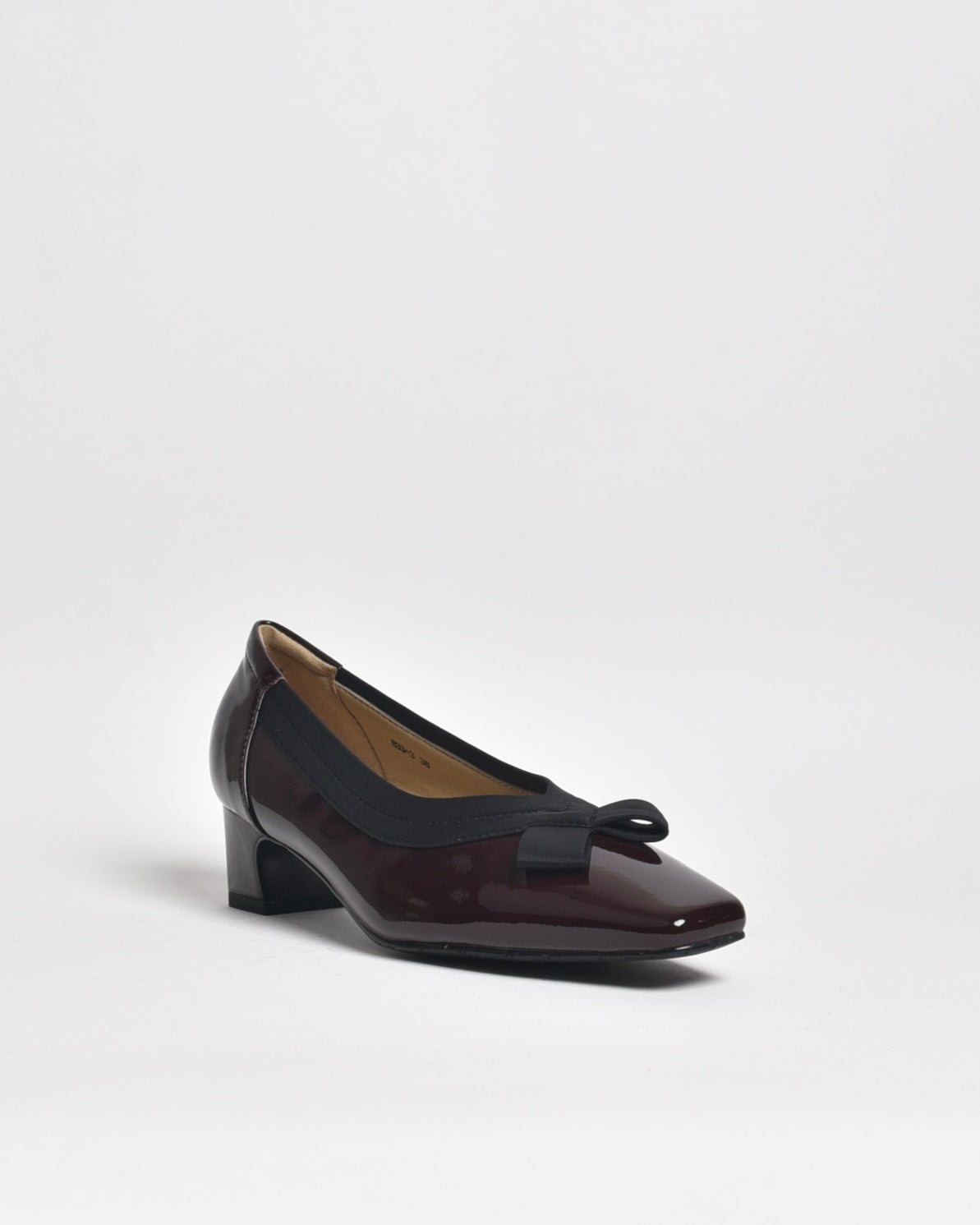 SHALAPI ITALY Classic Shoes Guanine Leather for Women in Shiny Burdo. L27