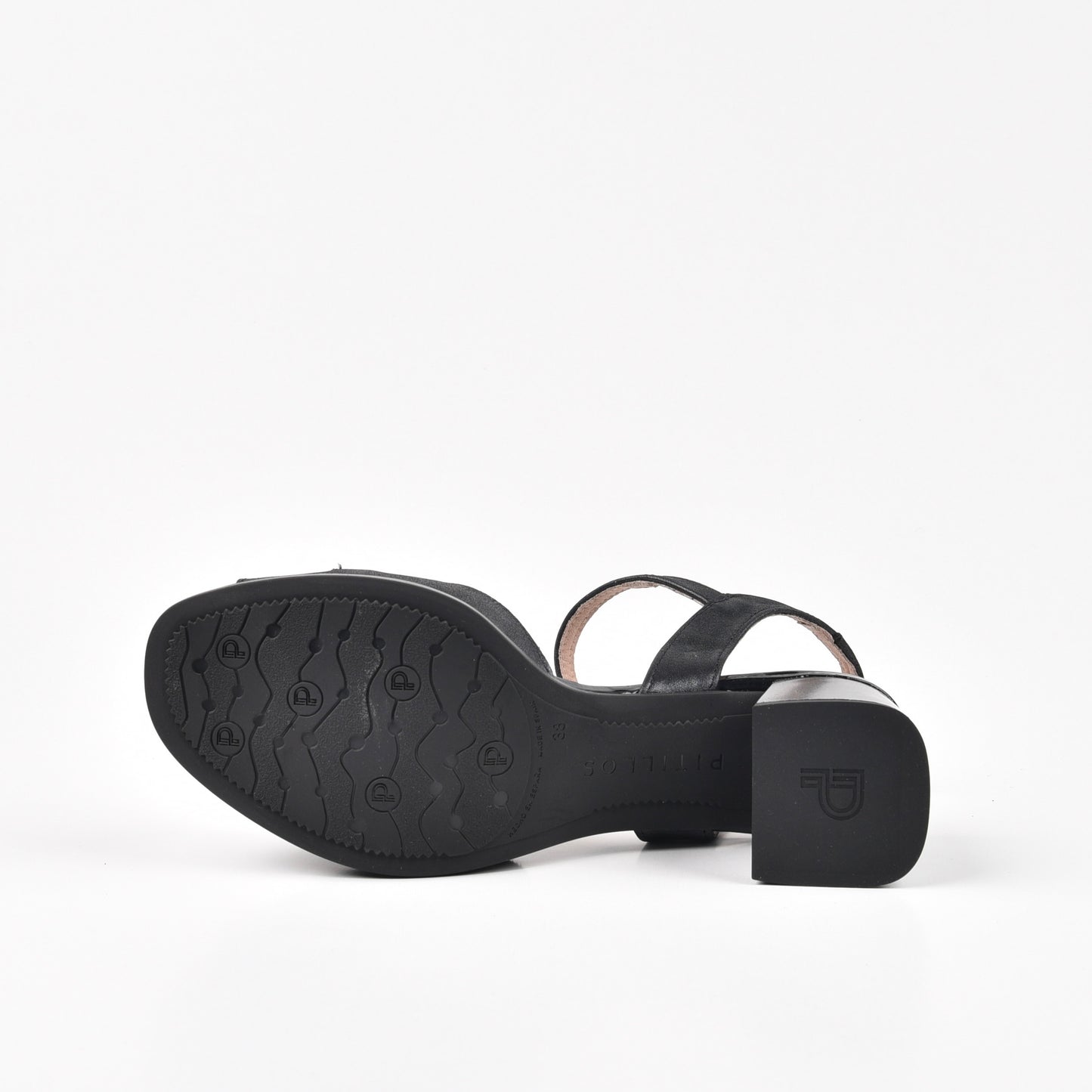 Pitillos Spanish Classic Low Heel Sandals for Women in Black.