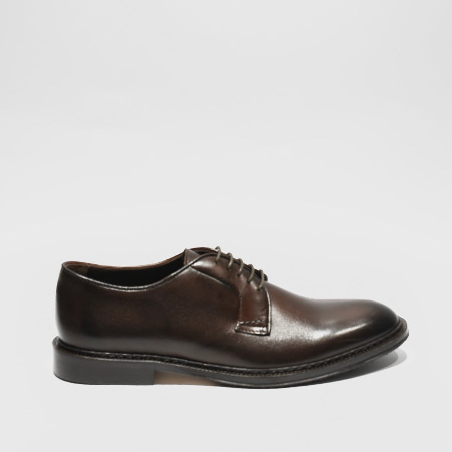 Shalapi Italian classic shoes for men in brown