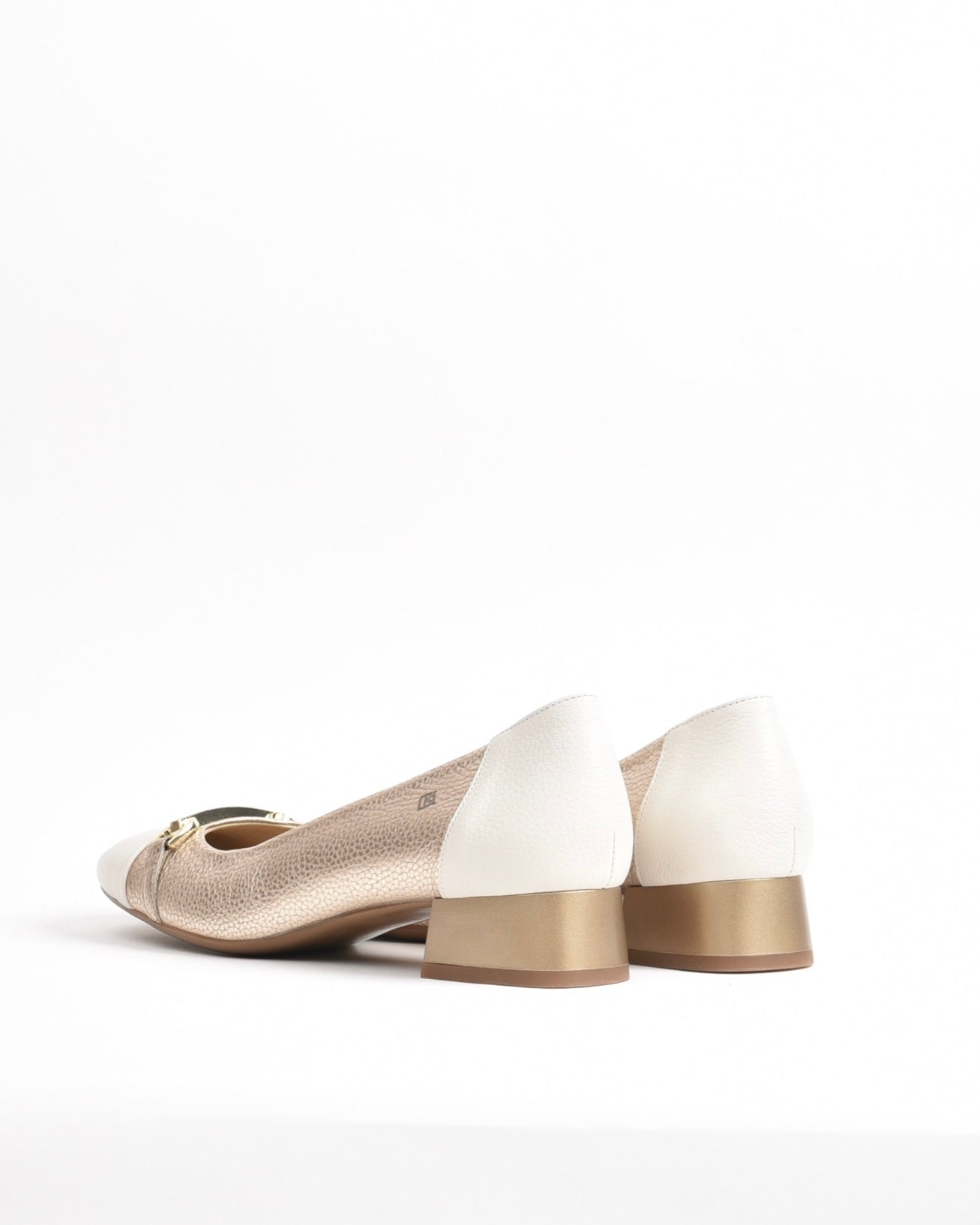 Dorking Fluchos Classic Comfortable Medium heel Sandal for women in Beige.