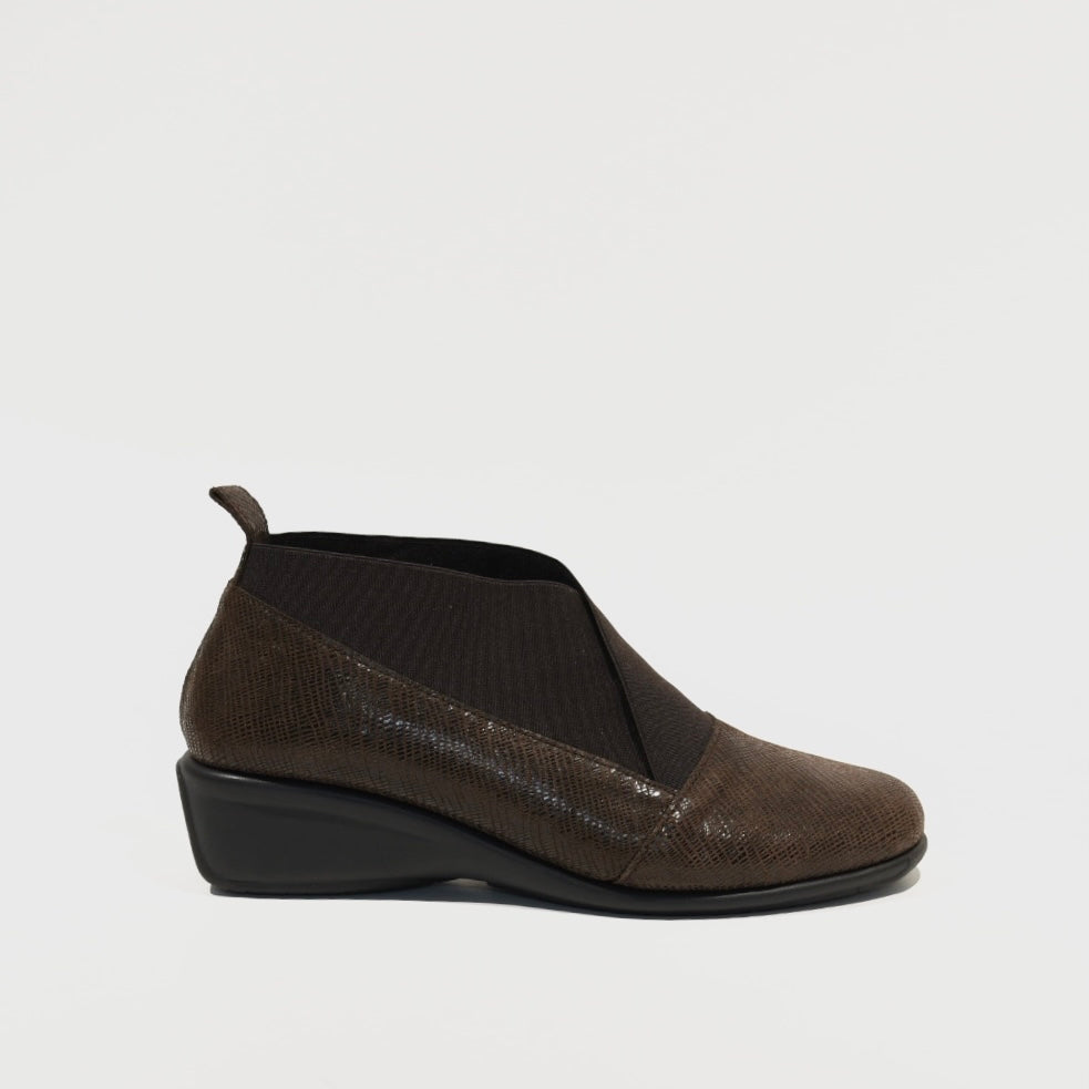 DFC Relax 100% Genuine Leather Greek Shoes in Brown for Women