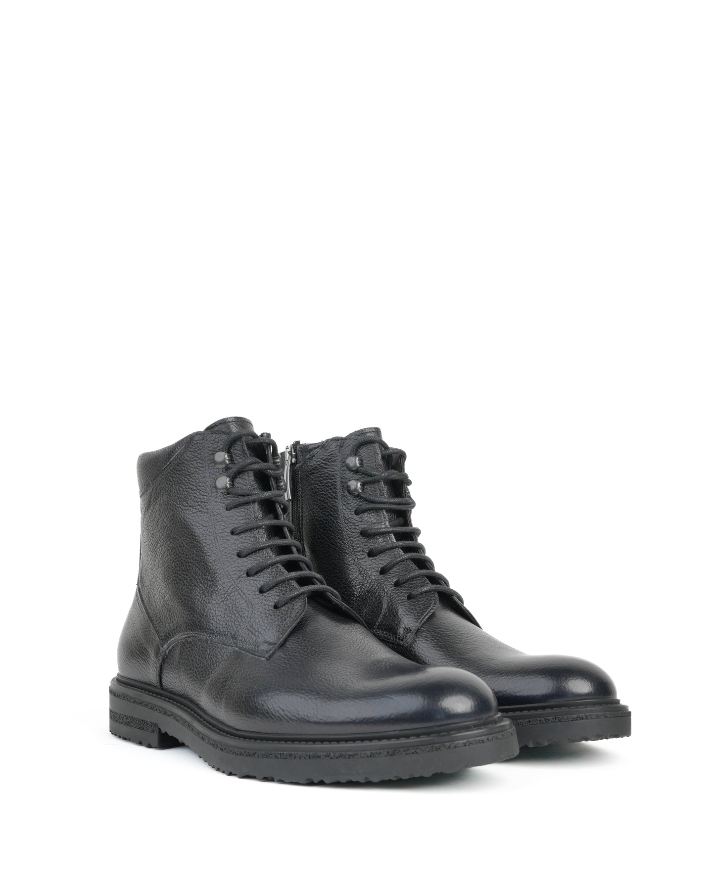 Shalapi boots in grain leather for men in black