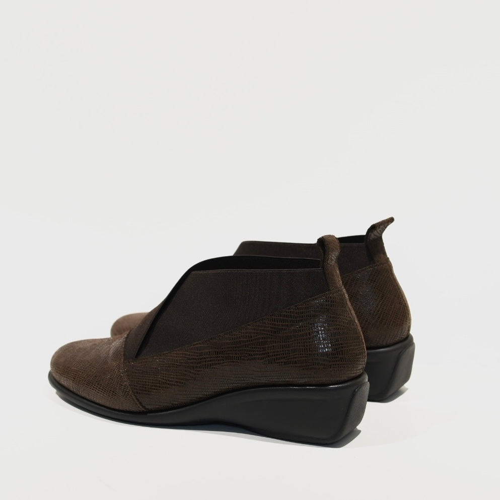 DFC Relax 100% Genuine Leather Greek Shoes in Brown for Women