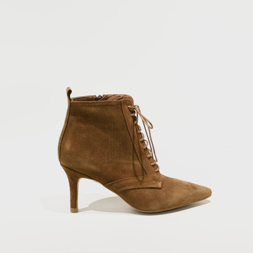 Turkish Classic boots for women in suede Camel