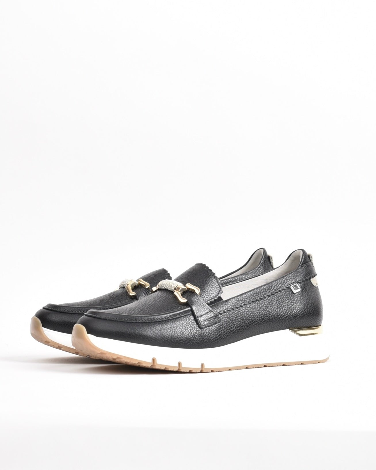 Dorking Fluchos Classic Flat heel shoes for women in Black