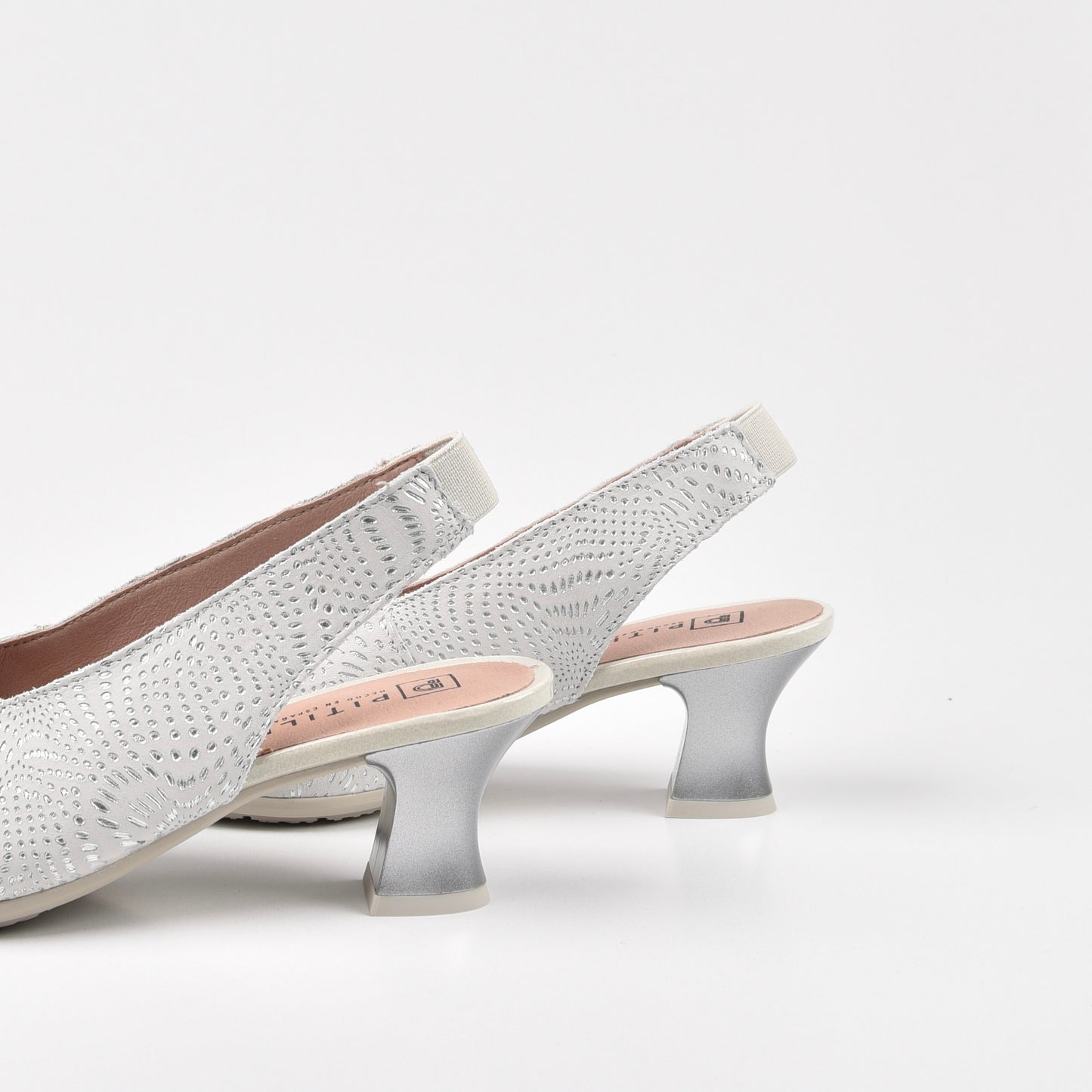 Pitillos Spanish Medium Heel Sandal for Women in silver .