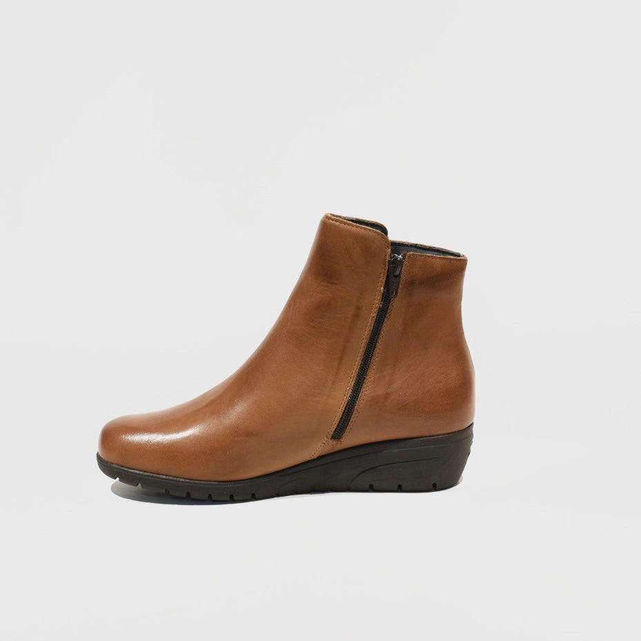 Pitillos 100% Genuine Leather Spanish Boots in Camel for women