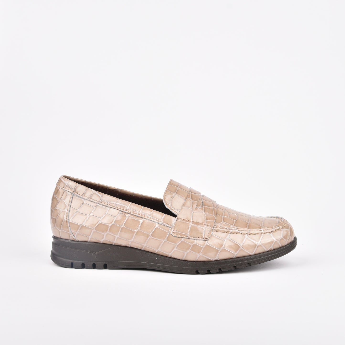 10125 Pitillos 100% Genuine Leather Spanish loafers for women in Camel