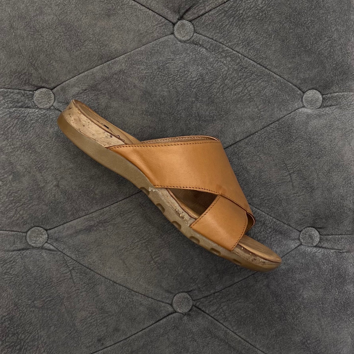 Shalapi Genuine leather slippers for women in Camel