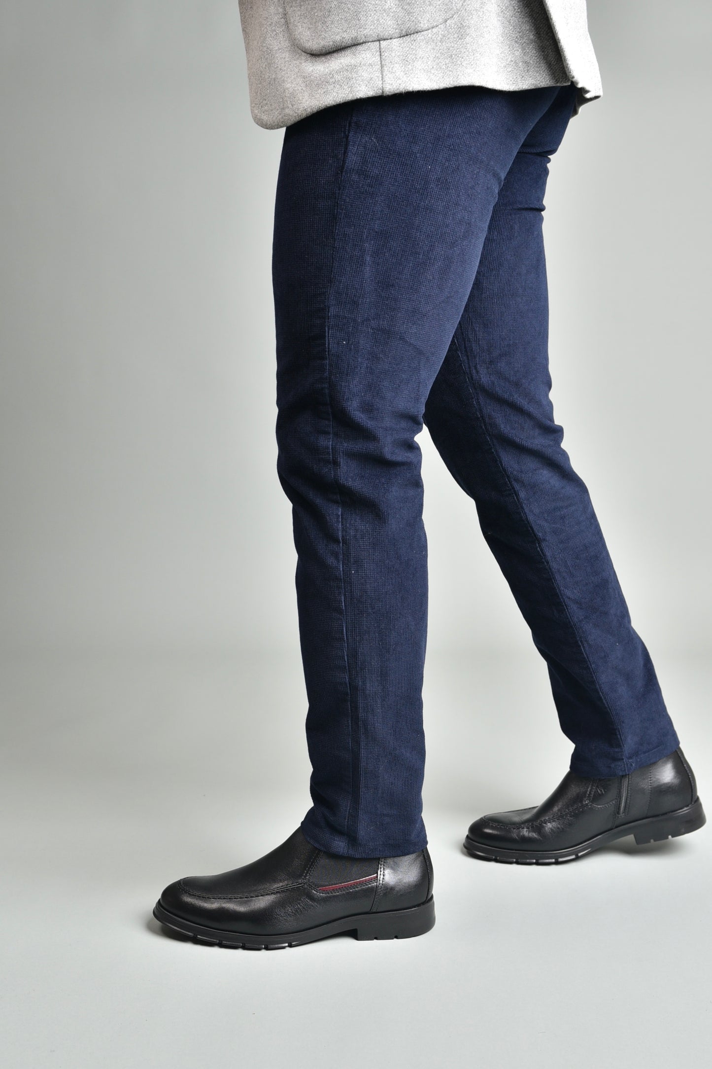 Fluchos Spanish boots for men in black