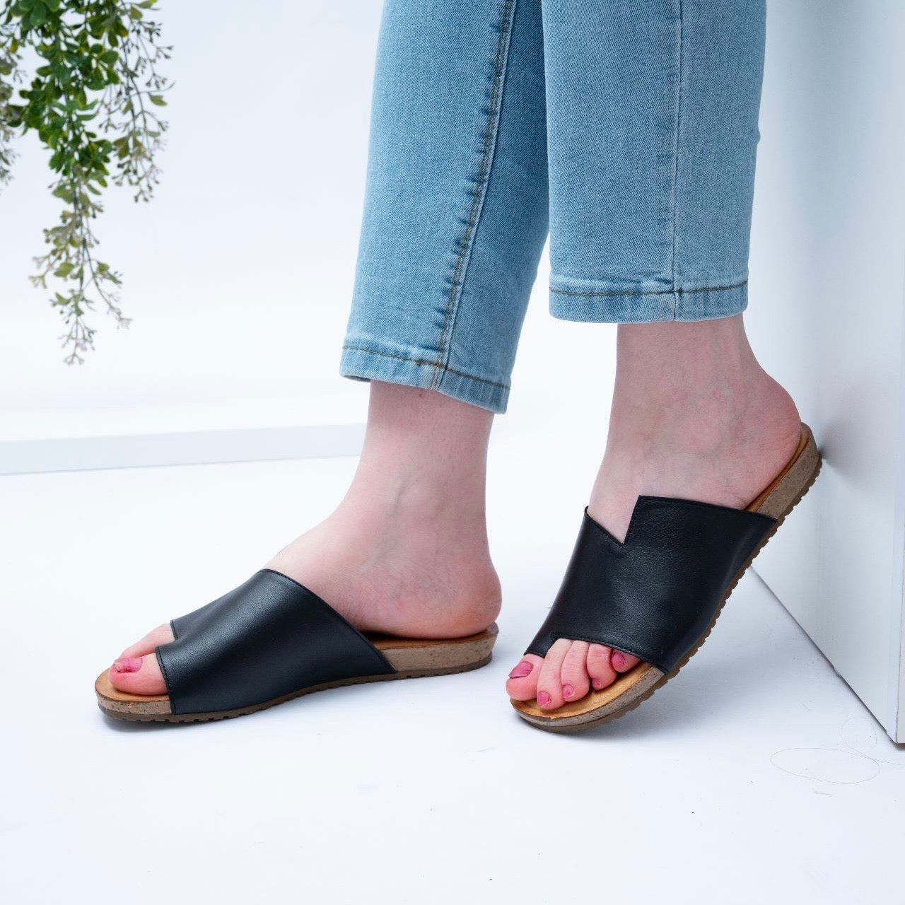 Shalapi slippers for women in black