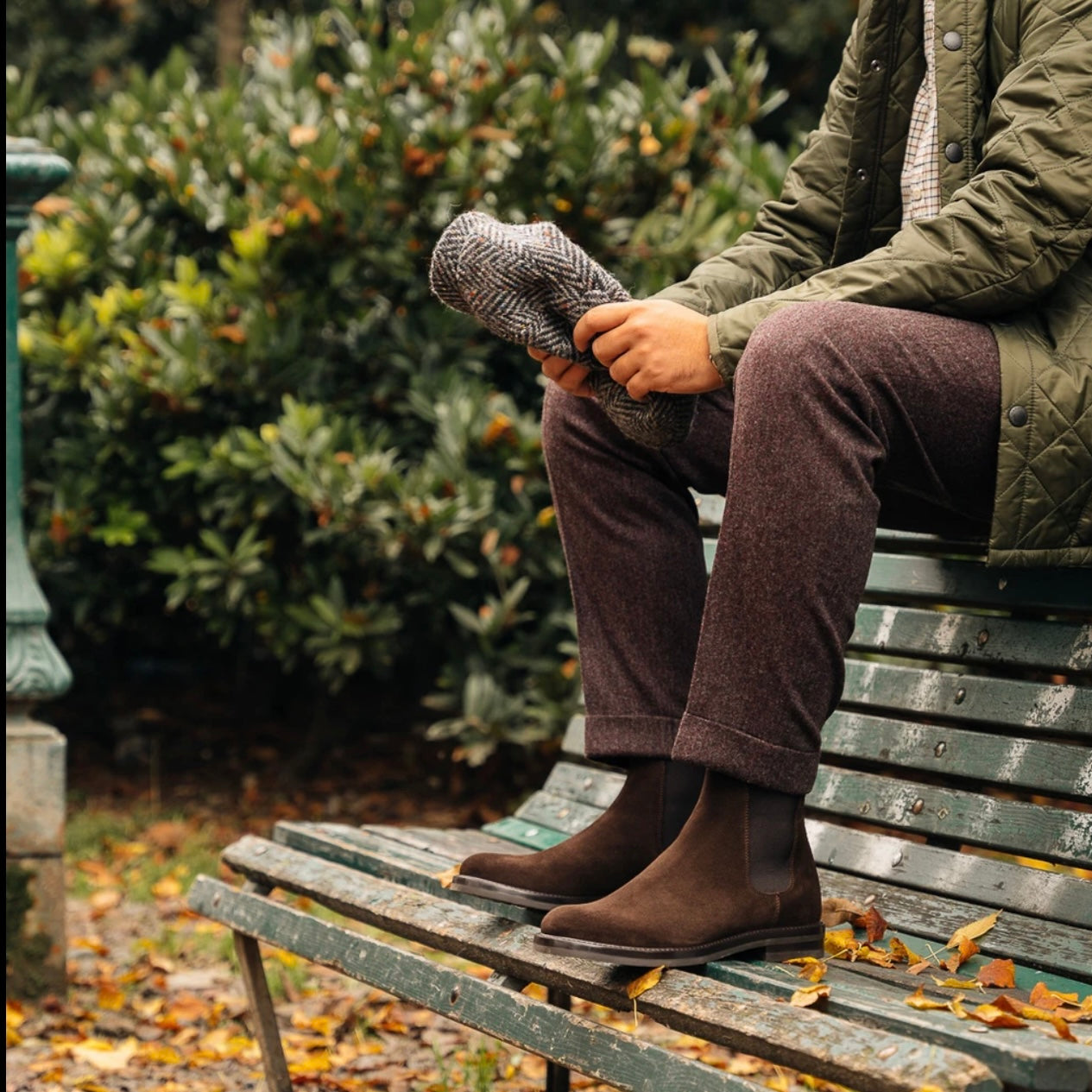 Frau Italian Chelsea Boots for men in Suede brown