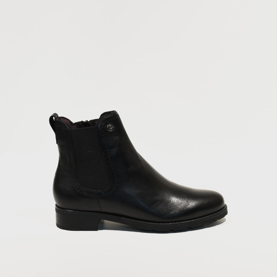 Pitillos 100% Genuine Leather Spanish Chelsea boots in Black for woman
