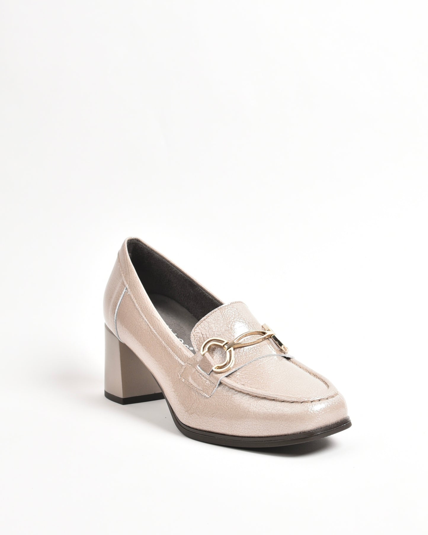 Pitillos classic high heel shoes for women in shiny beige