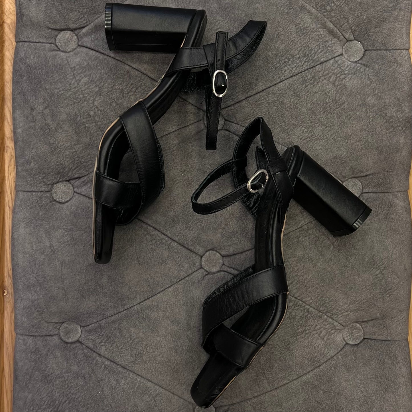 Havana Turkish sandals for women in black