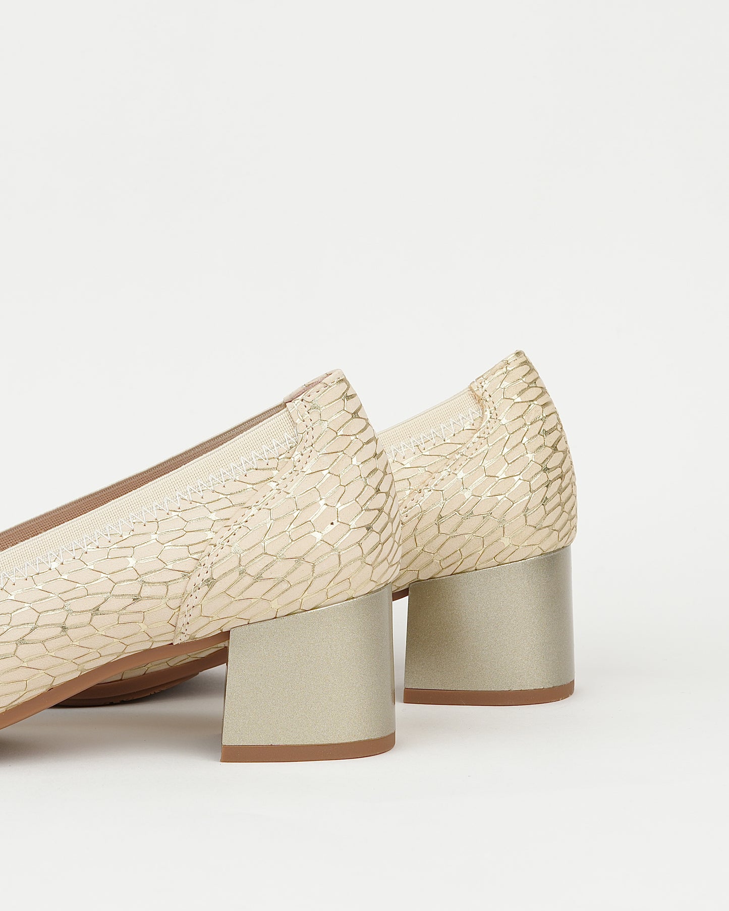 Pitillos spanish mid heel shoes for women in gold