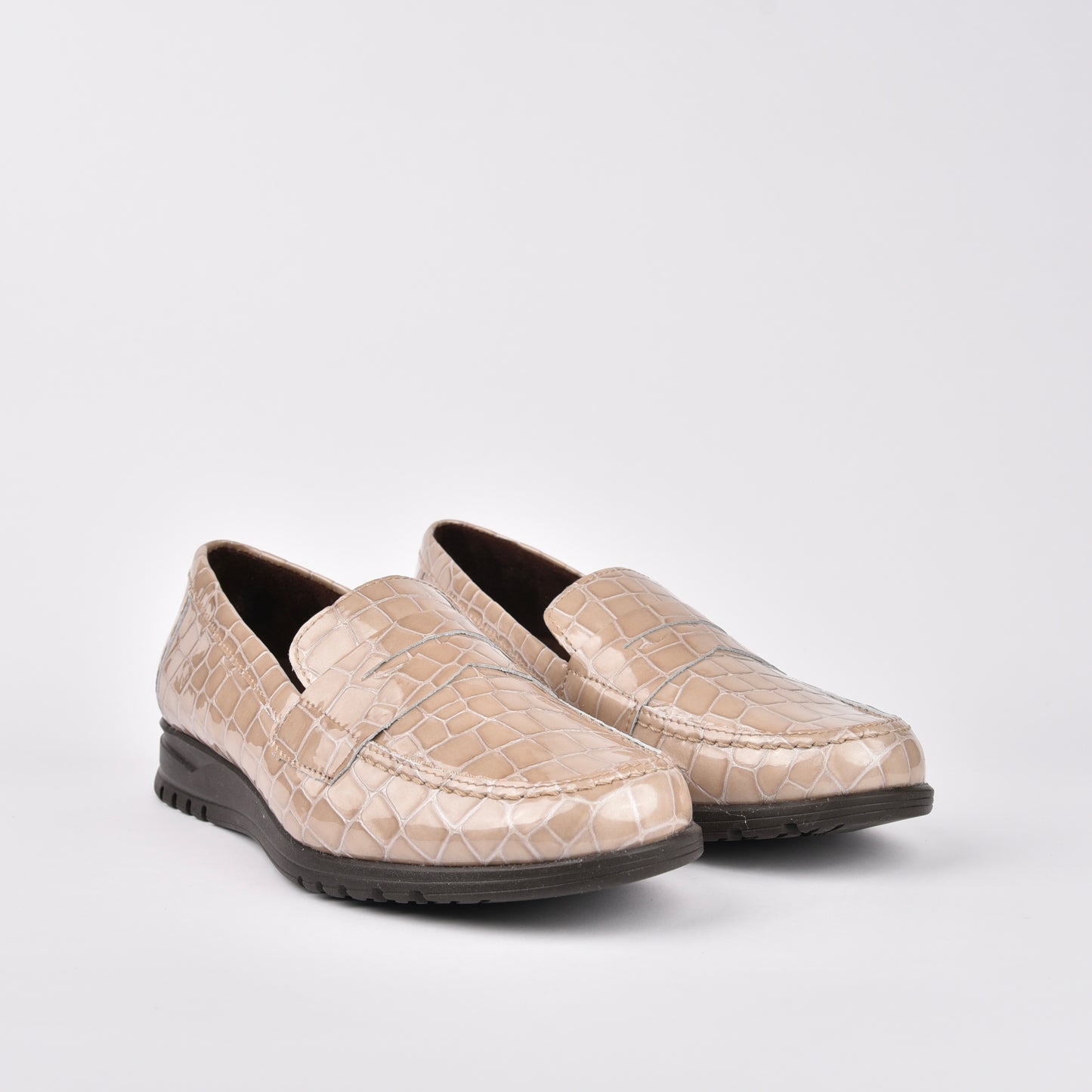 10125 Pitillos 100% Genuine Leather Spanish loafers for women in Camel