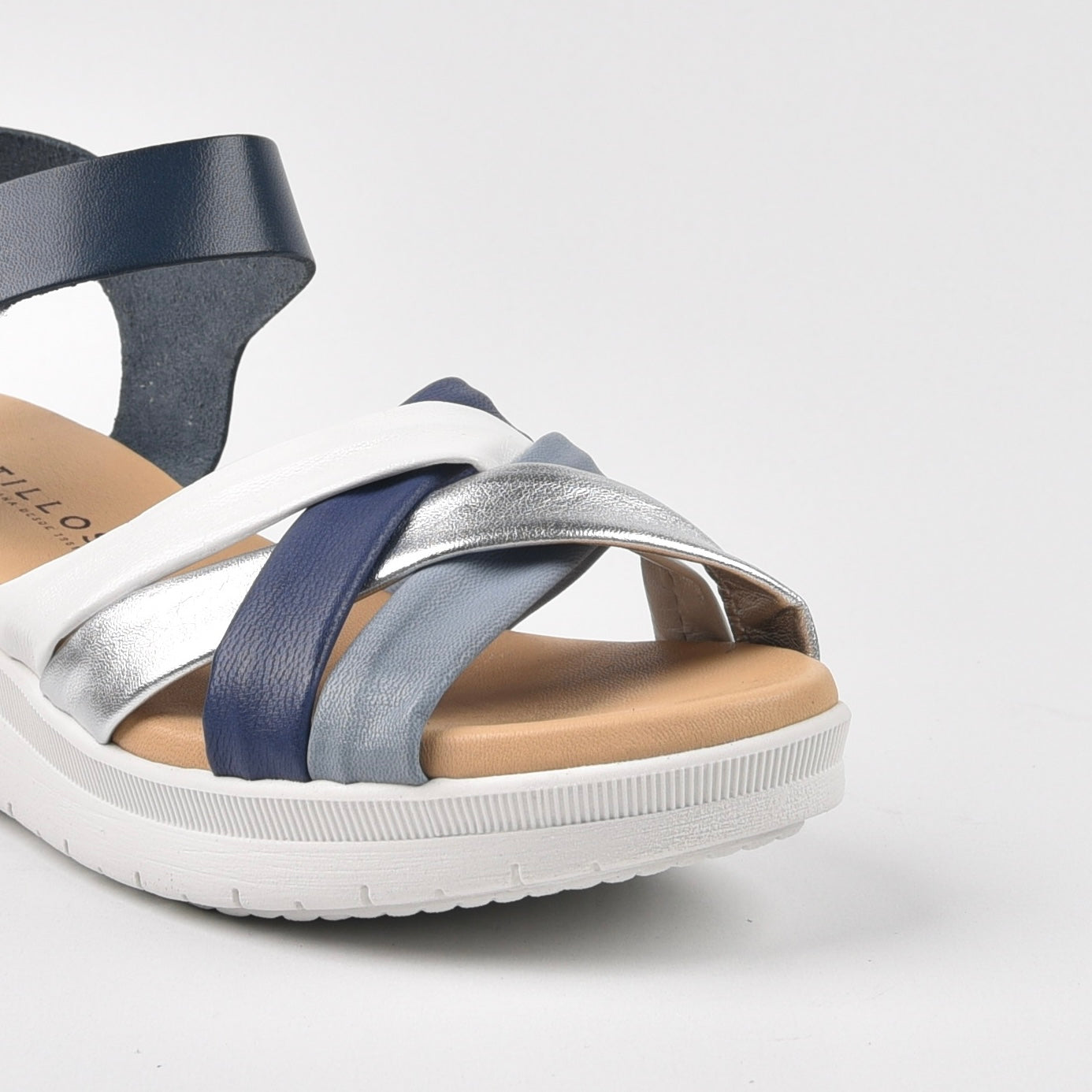 Pitillos Spanish Classic Sandals for Women in White Blue.