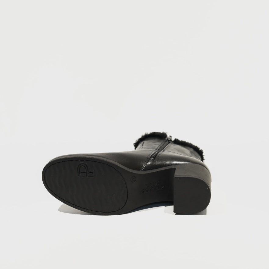 Pitillos 100% Genuine Leather Spanish boots in Black for woman
