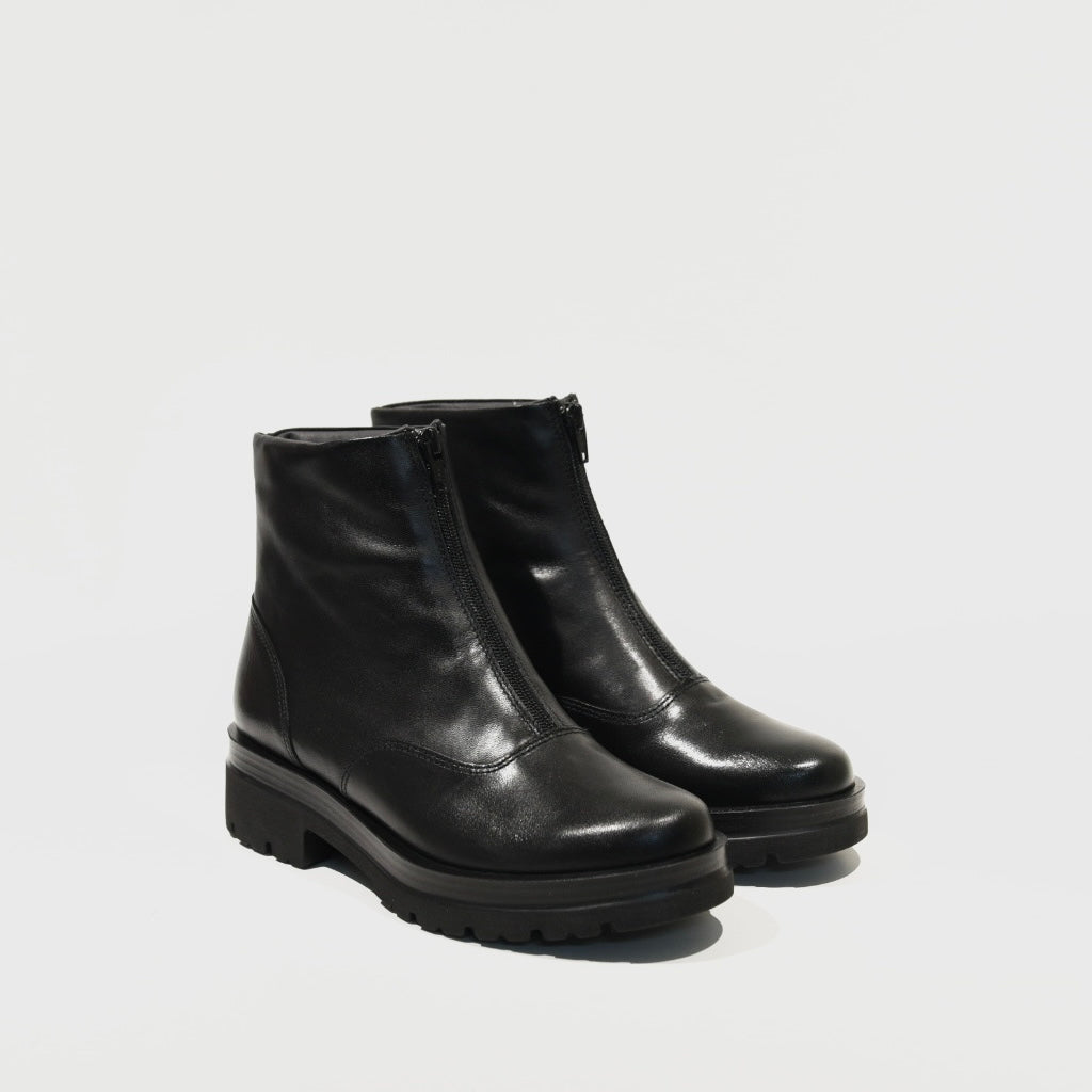 Pitillos 100% Genuine Leather Spanish boots in Black for woman