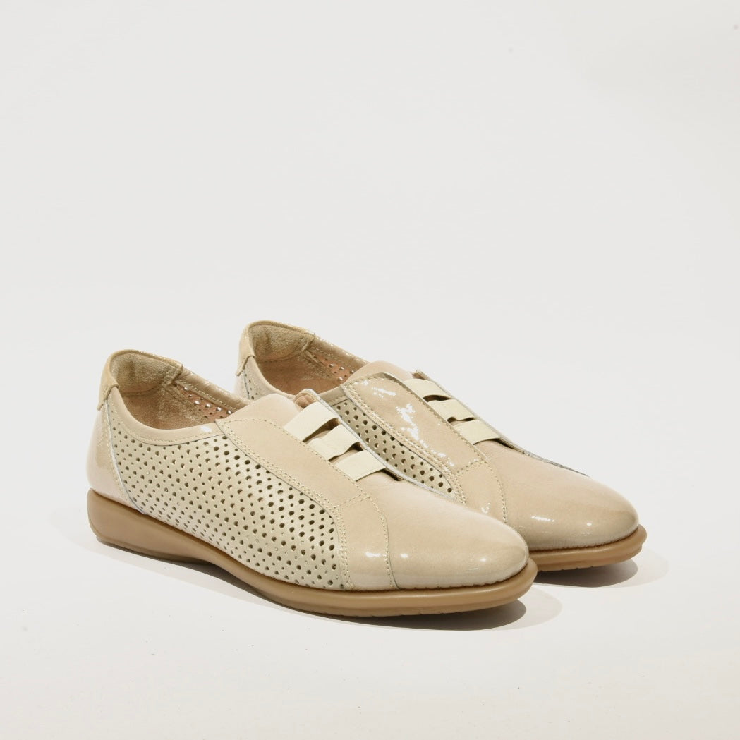 DFC Relax 100% Genuine Leather Greek Shoes for Women in shiny Beige