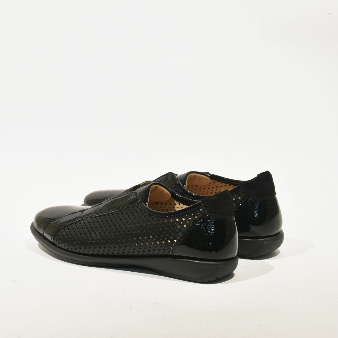 DFC Relax 100% Genuine Leather Greek Shoes for Women in Shiny Black