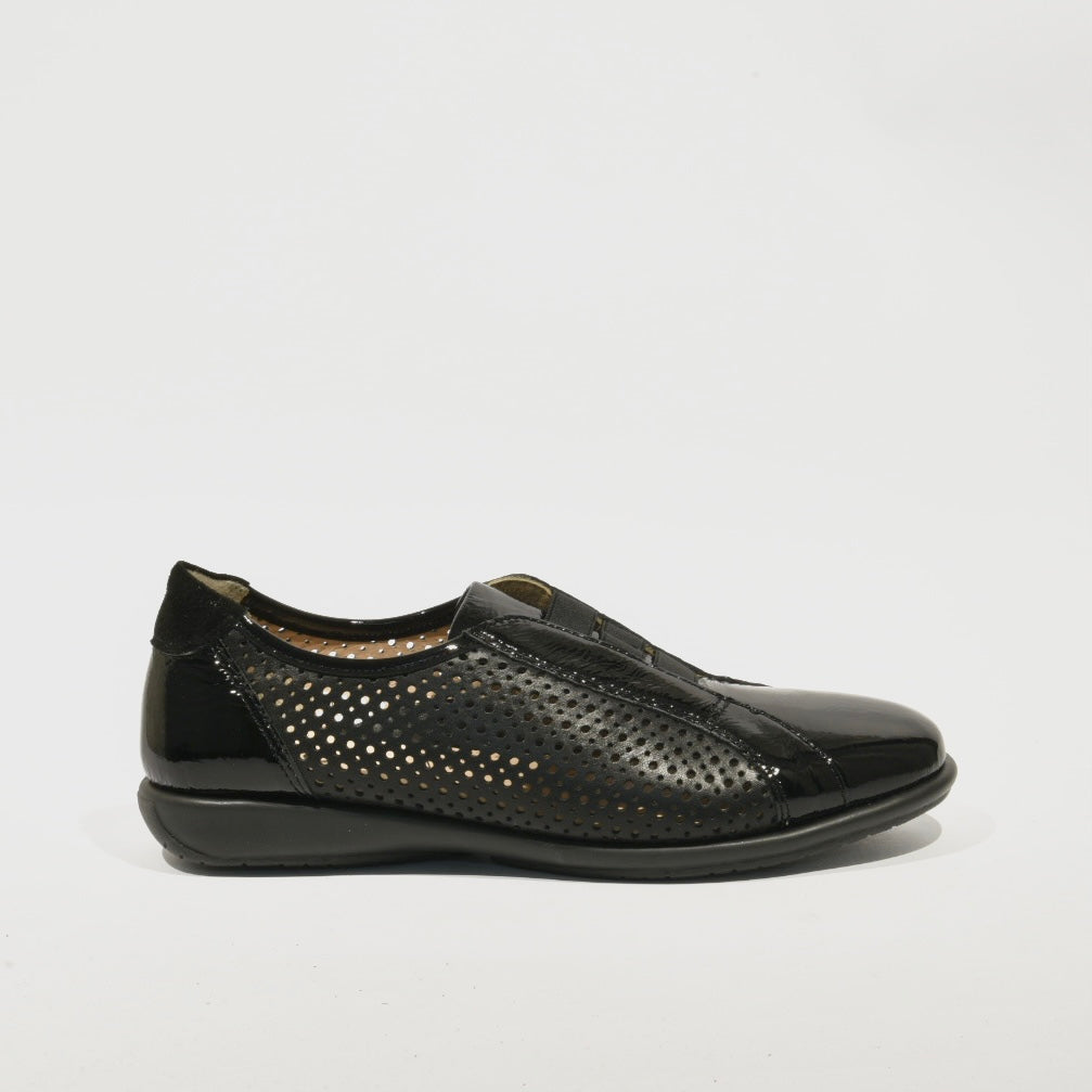 DFC Relax 100% Genuine Leather Greek Shoes for Women in Shiny Black