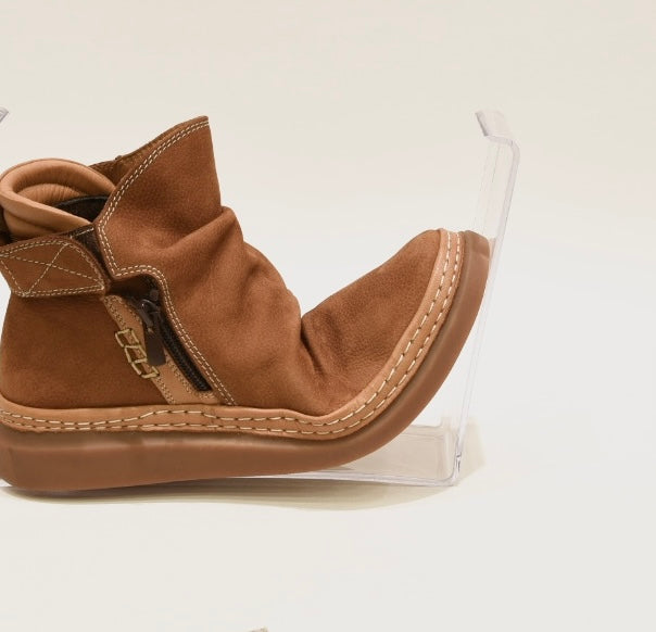 Comfort leather boots for women in nubuck Camel