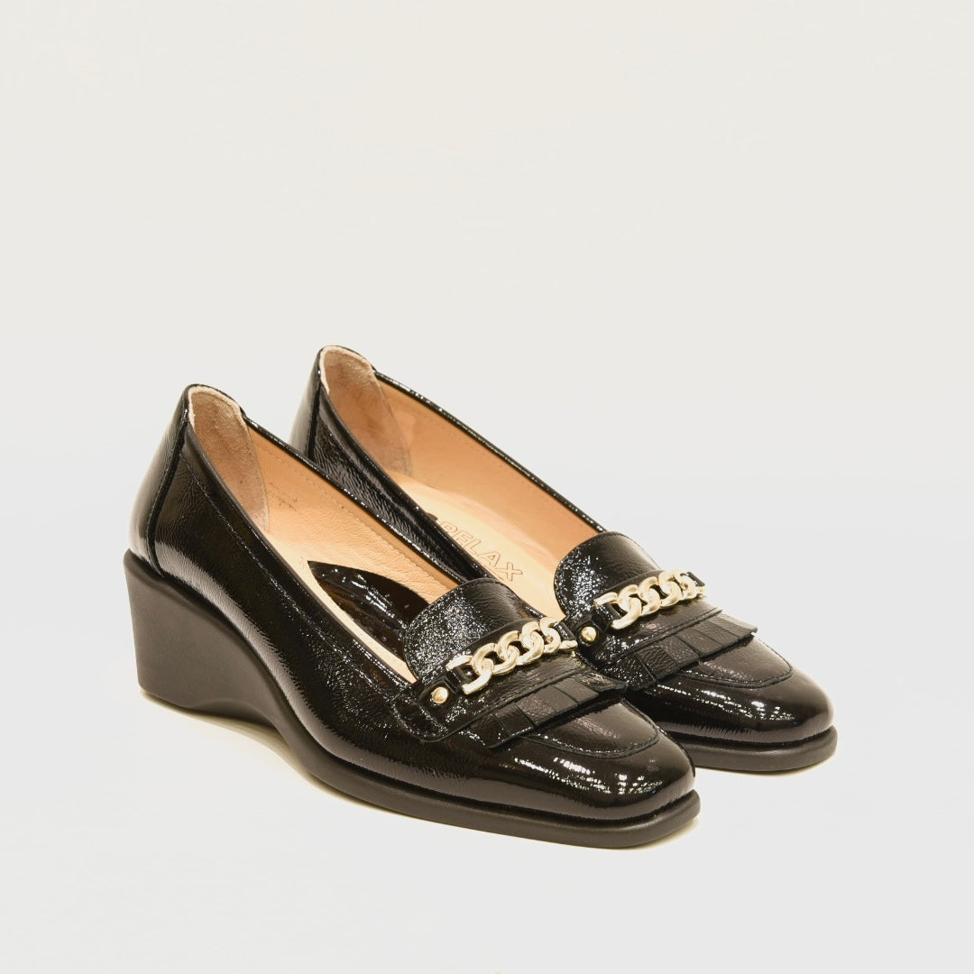 Greece comfort classic shoes for woman in shiny black