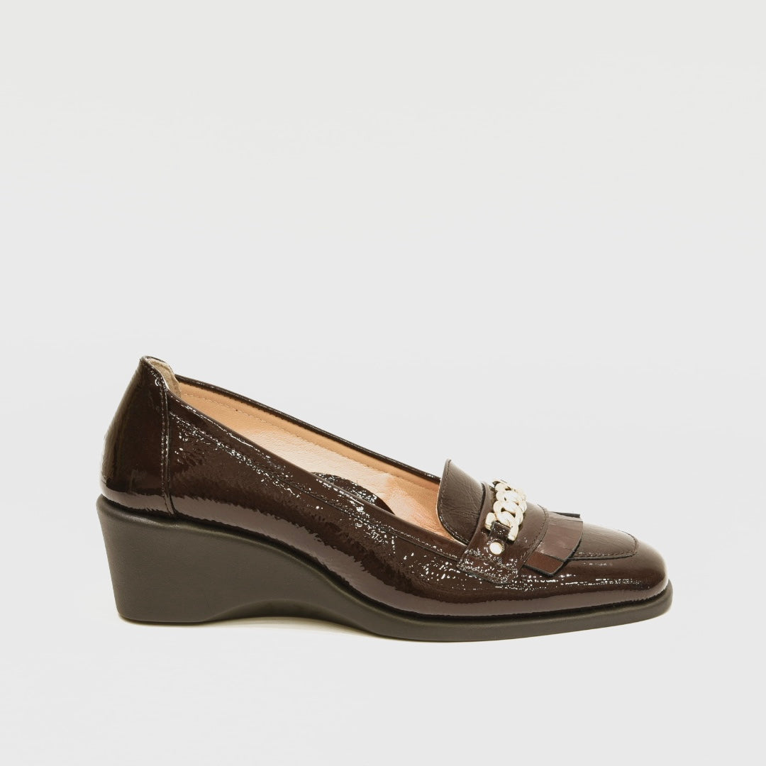 DFC Relax Greek comfort shoes for women in shiny brown