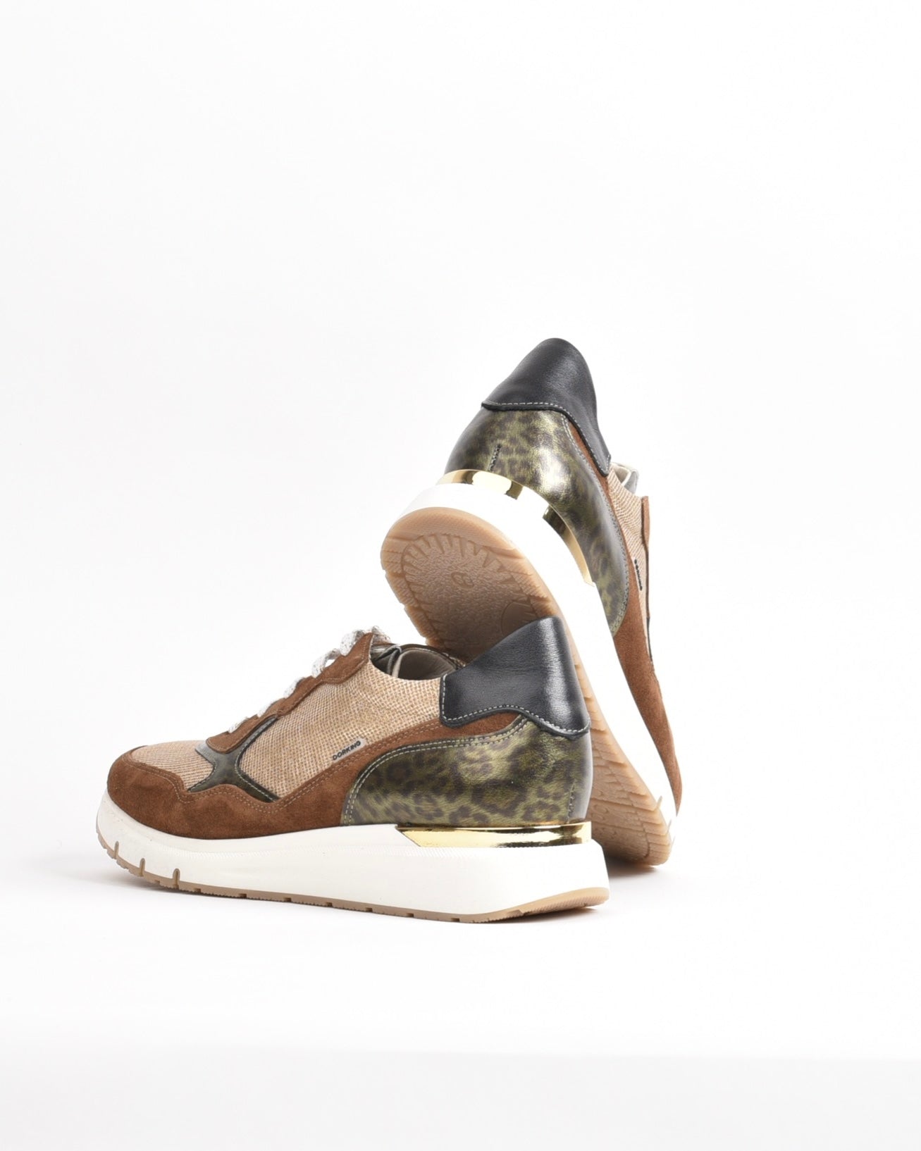 Dorking Fluchos Classic Comfortable Sneaker for women in Camel.