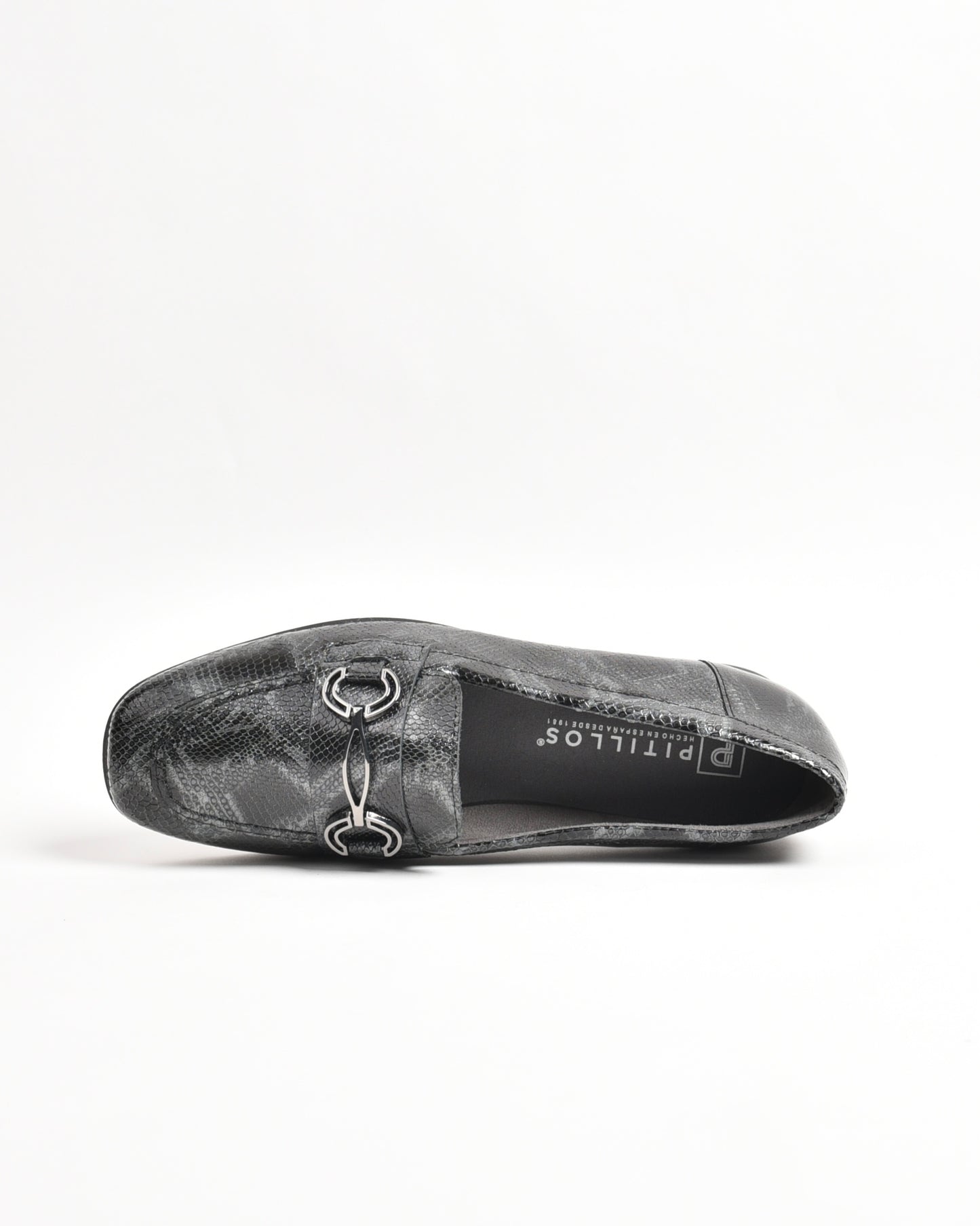 Pitillos loafers for women in black