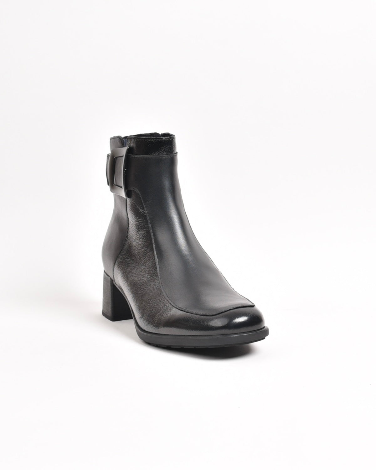 Fluchos classic med hell boots for women in shiny black