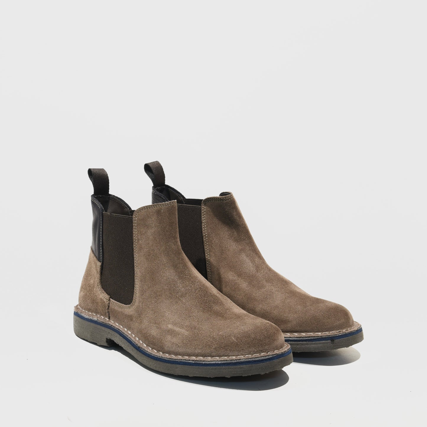 Kebo Italian Chelsea boots for men in suede Gray
