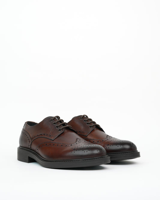 Oxford Italian shoes for men in brown