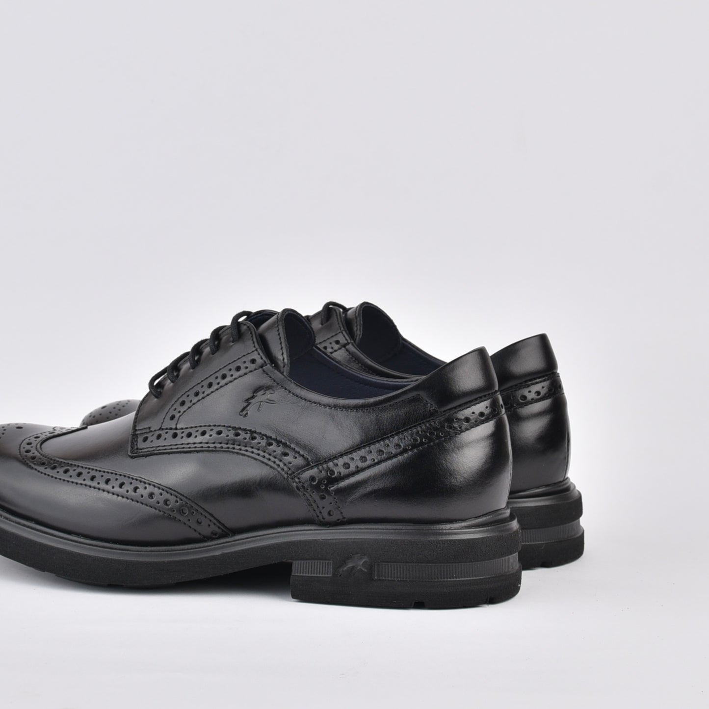 Fluchos Spanish oxford shoes for men in black