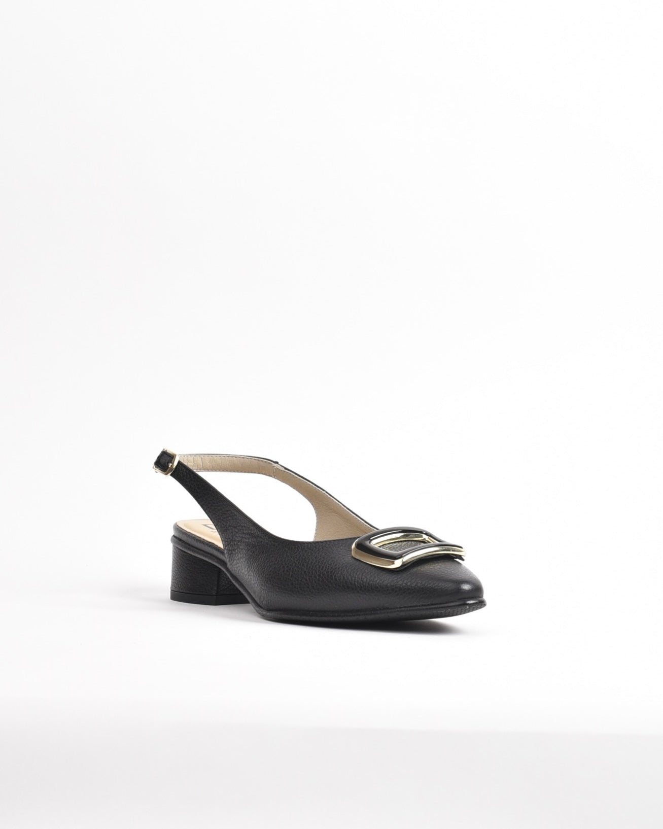 Dorking Fluchos Classic Comfortable Sandal for women in Black.