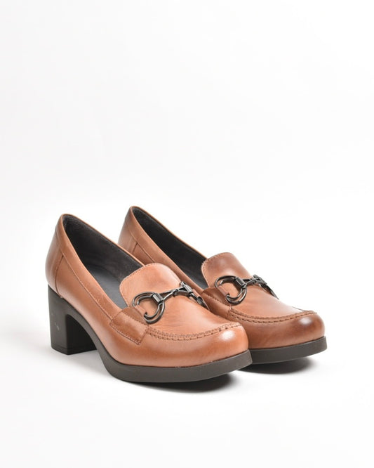 Pitillos classic high heel shoes for women in camel