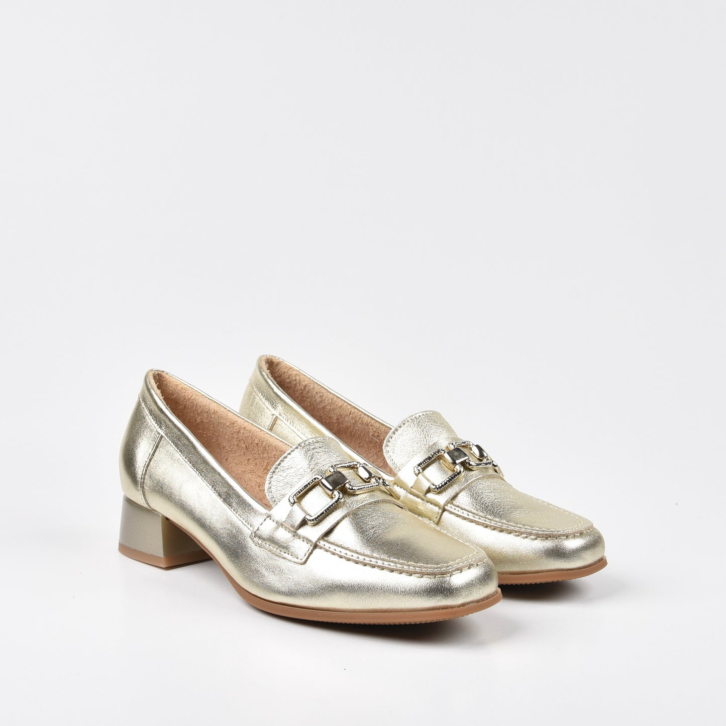 Pitillos Spanish Classic Low Heel Shoes for Women in Gold.