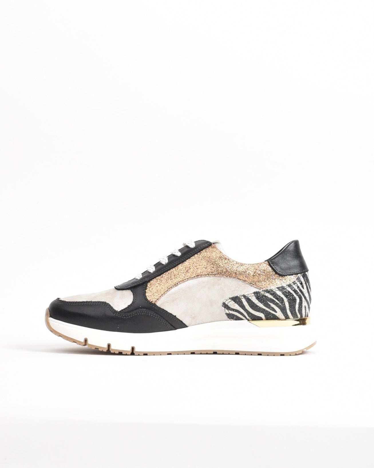 Dorking Fluchos Classic Comfortable Sneaker for women in Black and Gold.