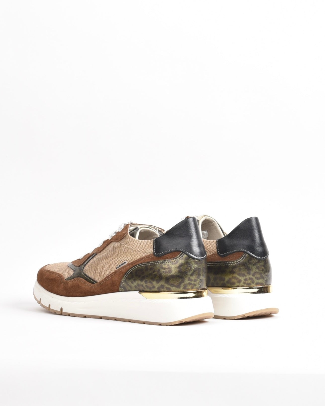 Dorking Fluchos Classic Comfortable Sneaker for women in Camel.
