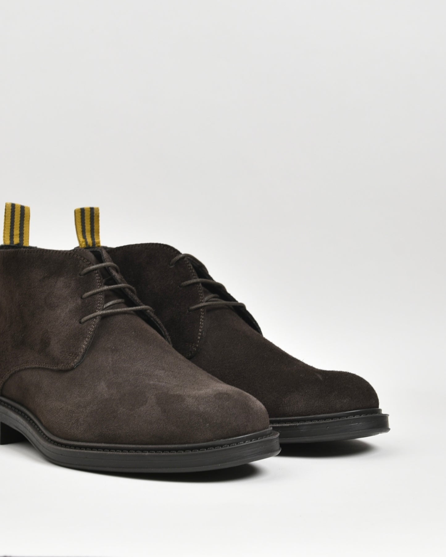 Shalapi boots in suede leather for men in brown