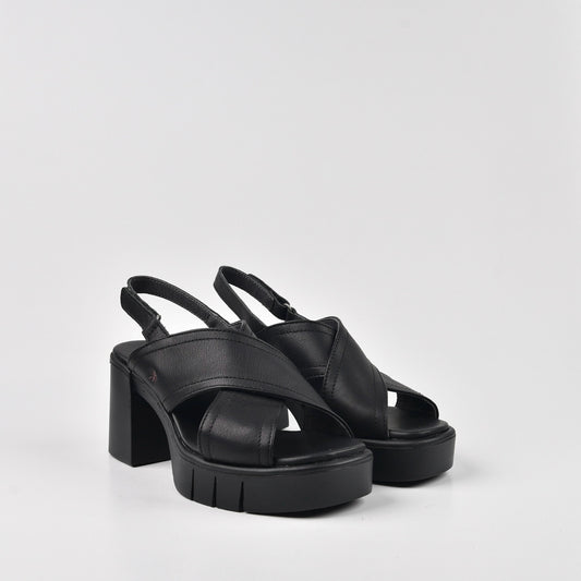 Art Spanish Medium-Heel Sandal for Women in Black.