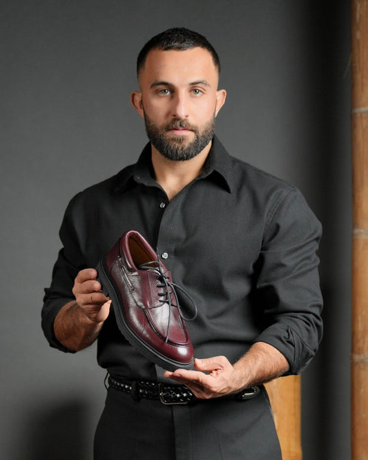 Shalapi shoes in grain leather for men in burdo