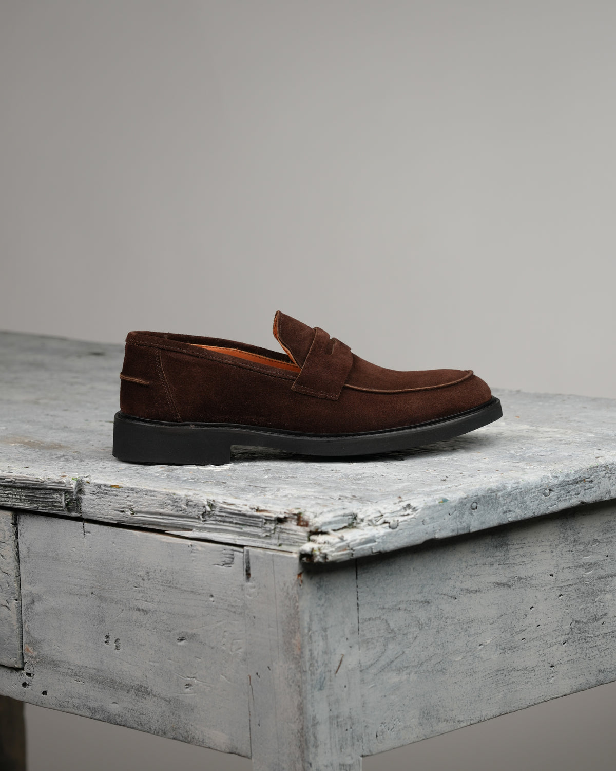 Italian loafers for men in suede brown