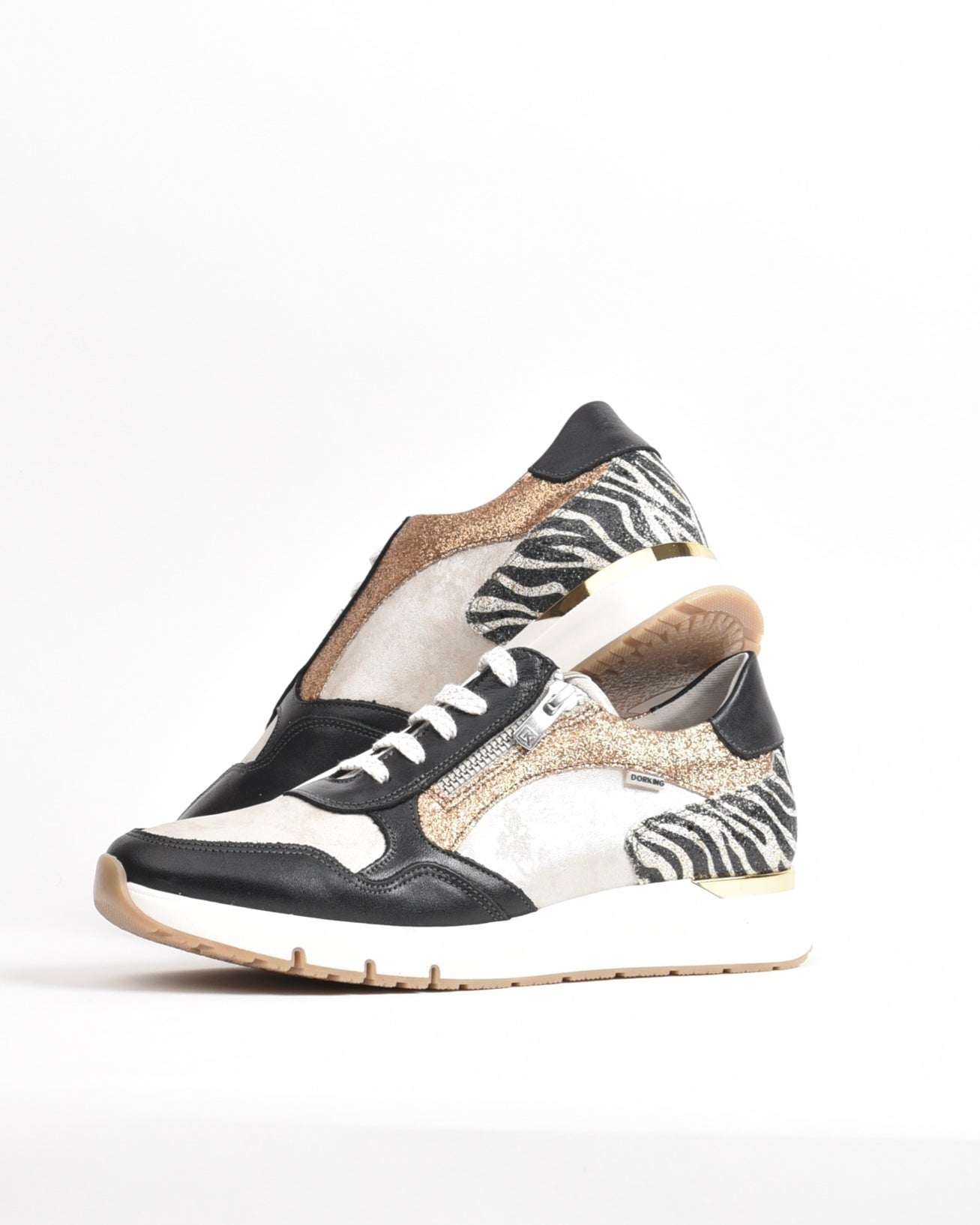 Dorking Fluchos Classic Comfortable Sneaker for women in Black and Gold.