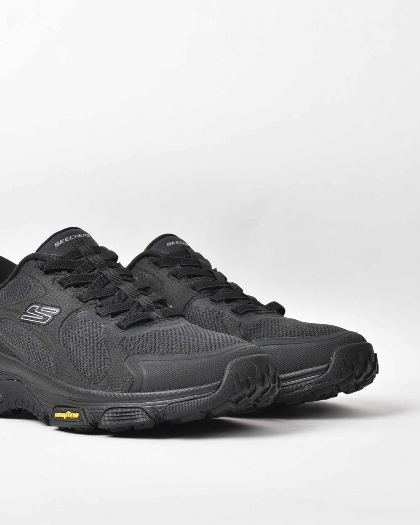 Skeckers sneakers for men in Gray & Black Running Shoes