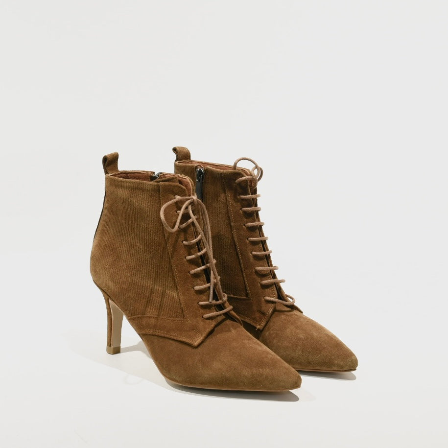 Turkish Classic boots for women in suede Camel